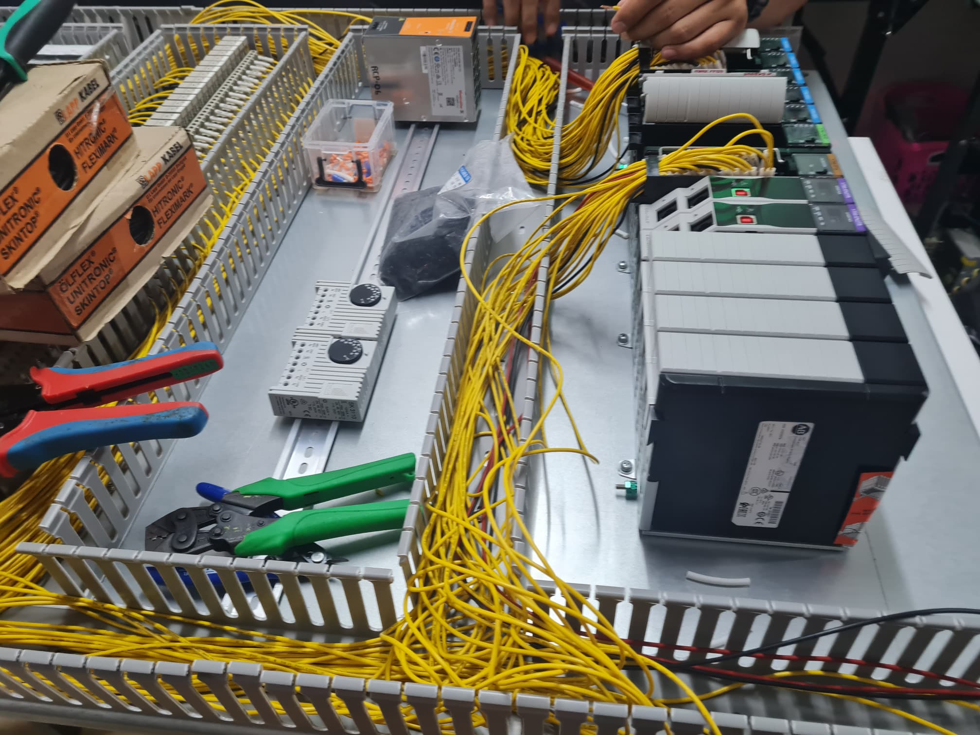 Assembly Wiring Control Box Allen-Bradley PLC