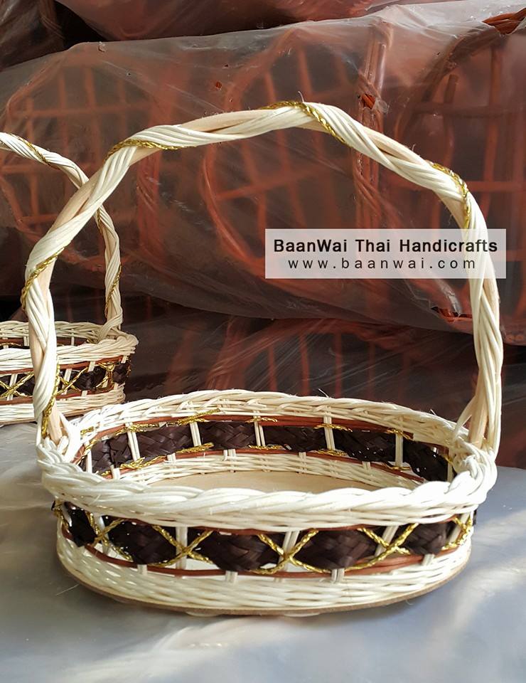 กระเช้าหวาย ตะกร้าหวาย กระเช้าปีใหม่ กระเช้าหวายฟอกขาว