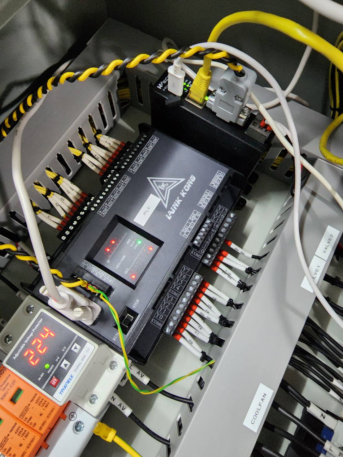 ระบบควบคุมปั๊มอัตโนมัติ โดยสามารถสั่งงานผ่าน IOT และ HMI เกรดอุตสาหกรรม