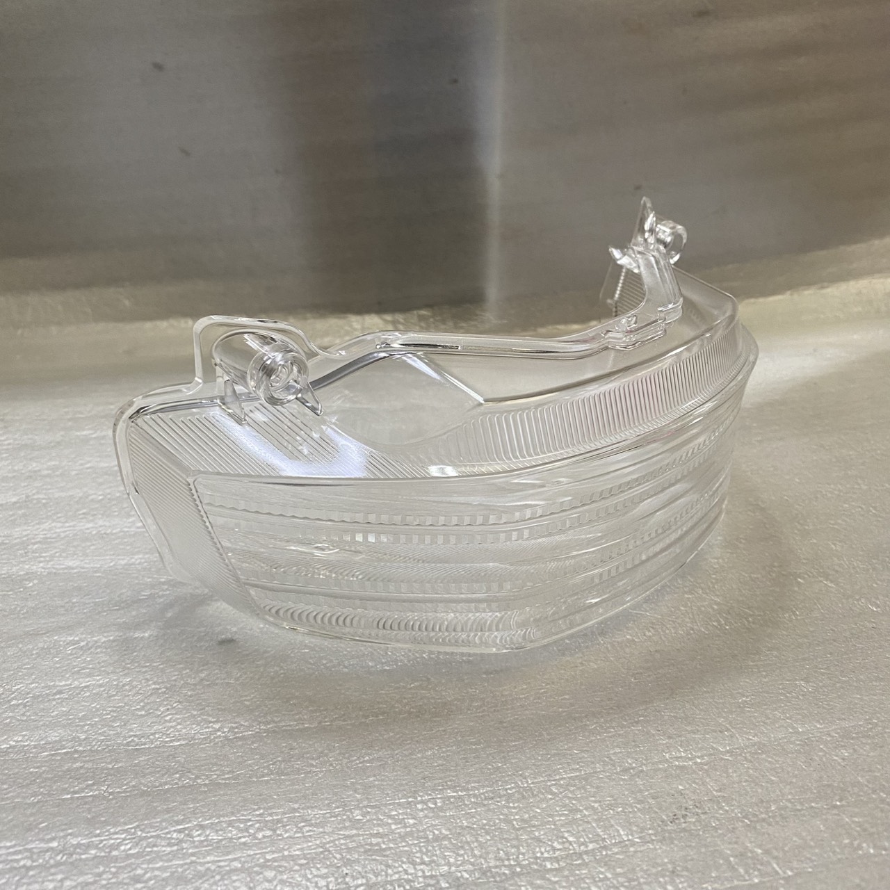 34904-KZV-T01 เลนส์ไฟเลี้ยวหลัง SUPER CUB 2013-2017 ซุปเปอร์คัพไฟเหลี่ยม อะไหล่แท้ HONDA