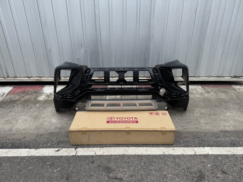 กันชนหน้า Mitsubishi Xpander 2018-2020