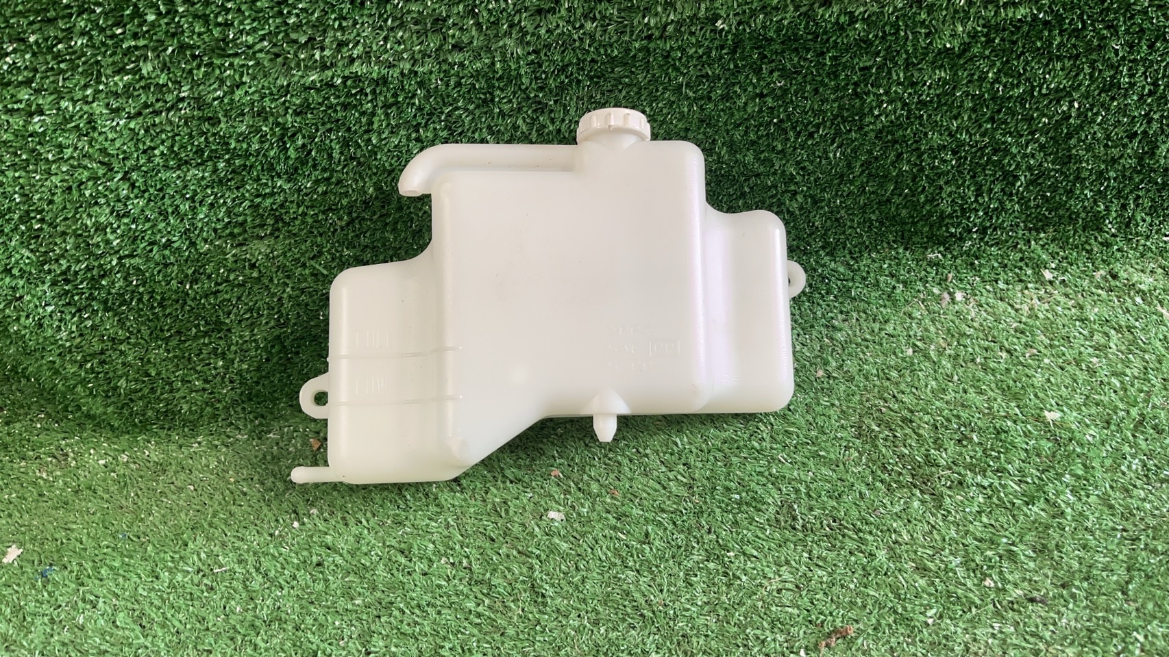 กระป๋องพักน้ำ Mitsubishi Triton 2005-14