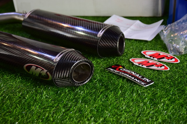 ท่อ M4 Slip-on สำหรับ R1 ปี 2009-2014 (For Exhibition only)