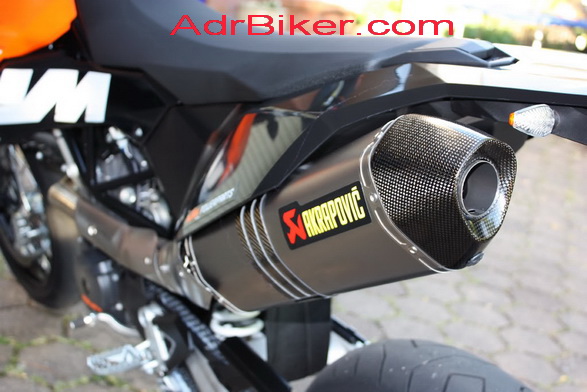 ท่อ Akrapovic สำหรับ KTM 690 SMC, 690 ENDURO R (For Exhibition only)