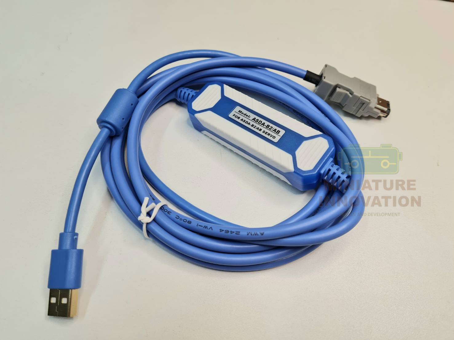 สายดาวน์โหลด SERVO DELTA ASDA-B2/AB Download cable USB Delta servo drive ASDA-B2 AB