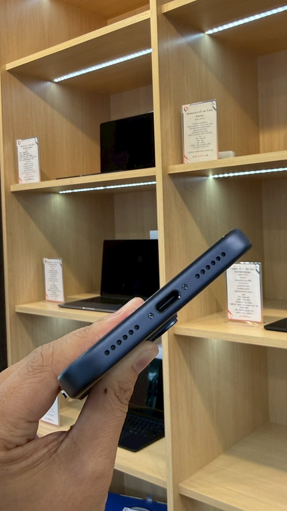 iPhone 17 Pro Max 512GB Deep Blue (มือ1)