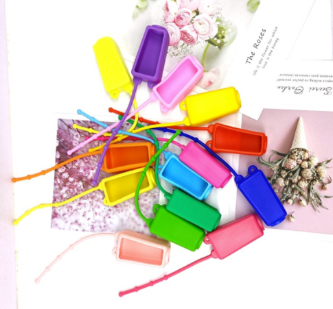 ที่ห้อยซิลิโคน,ซิลิโคนห้อยกระเป๋า