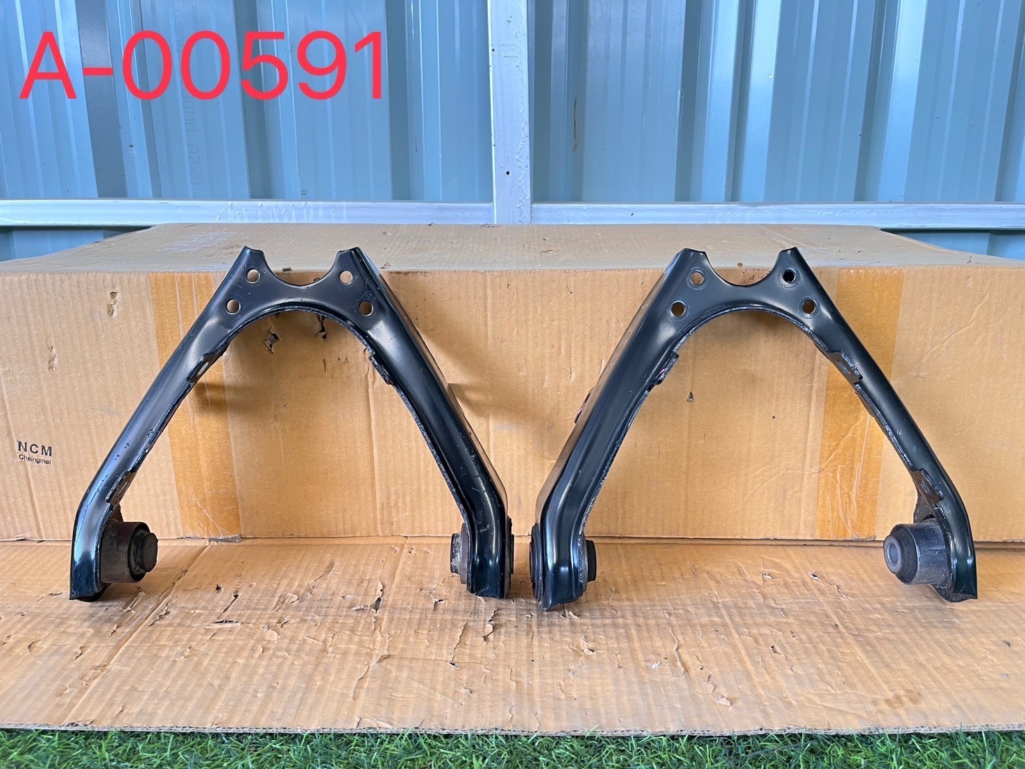 ปีกนกบน L+R Isuzu D-Max 2003-15