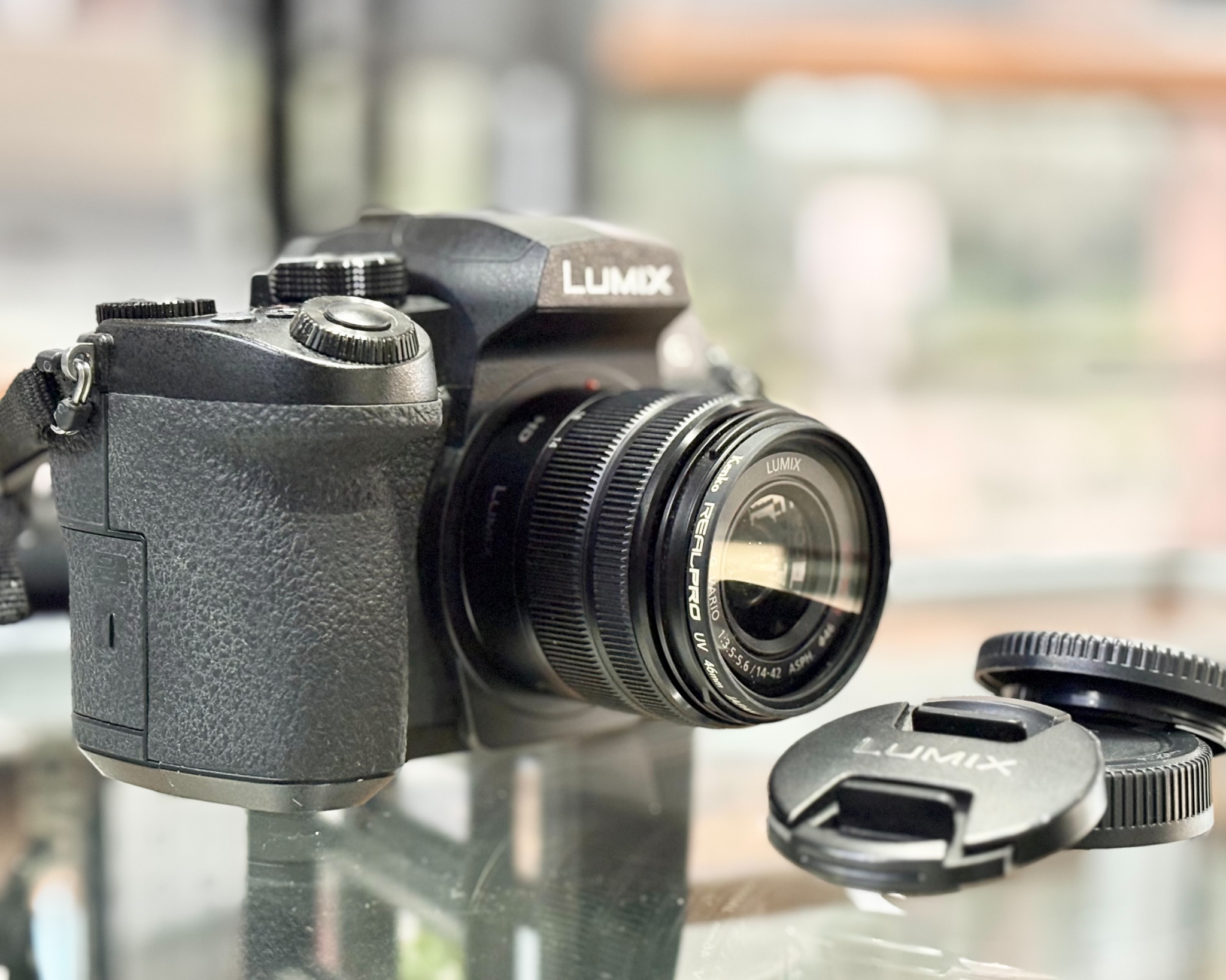 PANASONIC Lumix DC-G95 + Lumix Vario PZ 14-42 Lens