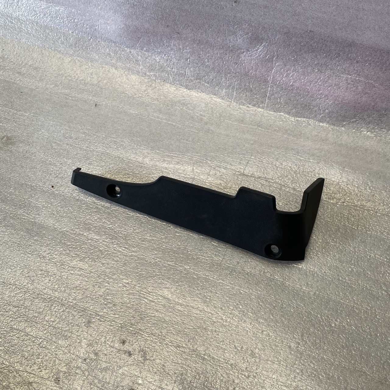 83540-KYT-900 แผ่นปิดกันฝุ่นด้านขวา SCOOPY-i 2010 อะไหล่แท้ HONDA