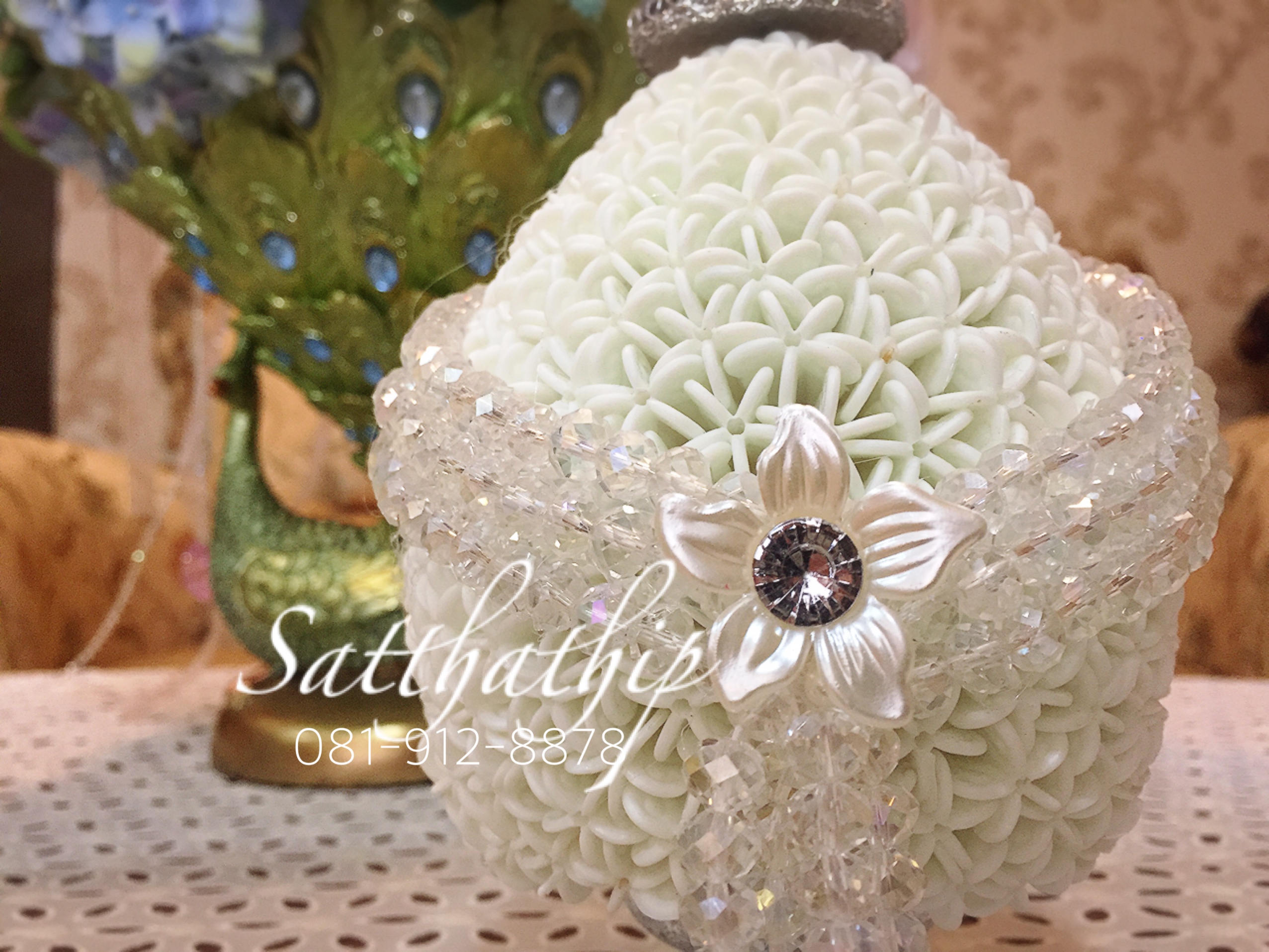 พานพุ่ม - พานพุ่มสักการะ - พานพุ่มดอกรัก - พานพุ่มดอกรักประดิษฐ์ (พลาสติก) - พานพุ่มสีขาว - Panpum