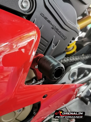 CNC Racing กันล้มกลาง สำหรับ Panigale V4 (Crash protector)