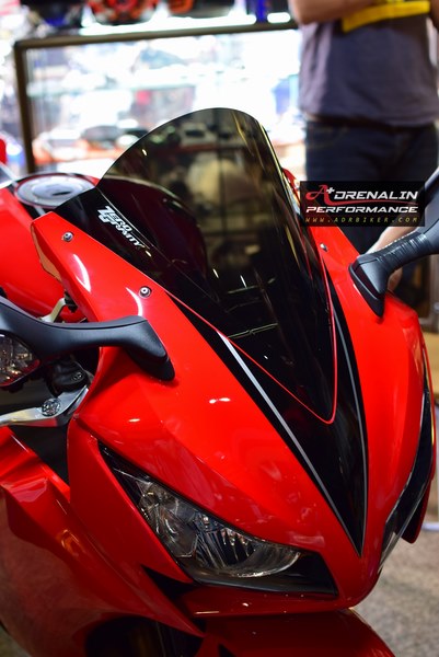 ชิวหน้า Zero Gravity WindScreen สำหรับ CBR1000RR