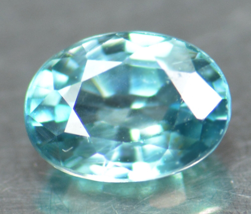 เพทายสีฟ้าน้ำทะเล (Zircon) 1.30 กะรัต