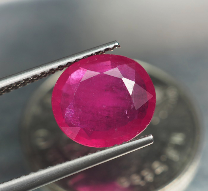พลอยทับทิม (Ruby) 2.95 กะรัตสีชมพู