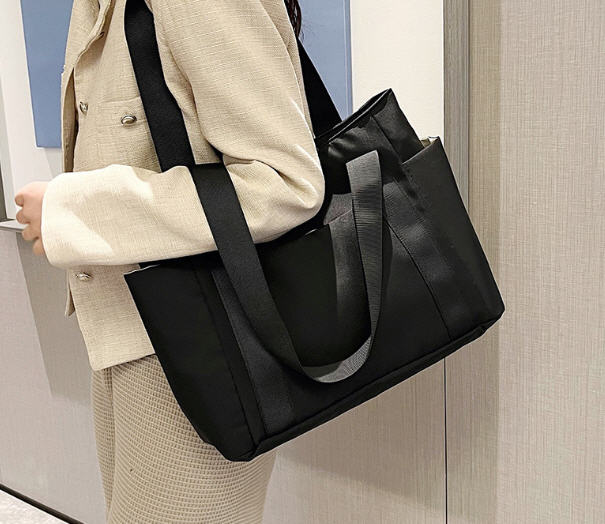 กระเป๋า,กระเป๋าสำหรับผู้หญิง,กระเป๋าสะพาย