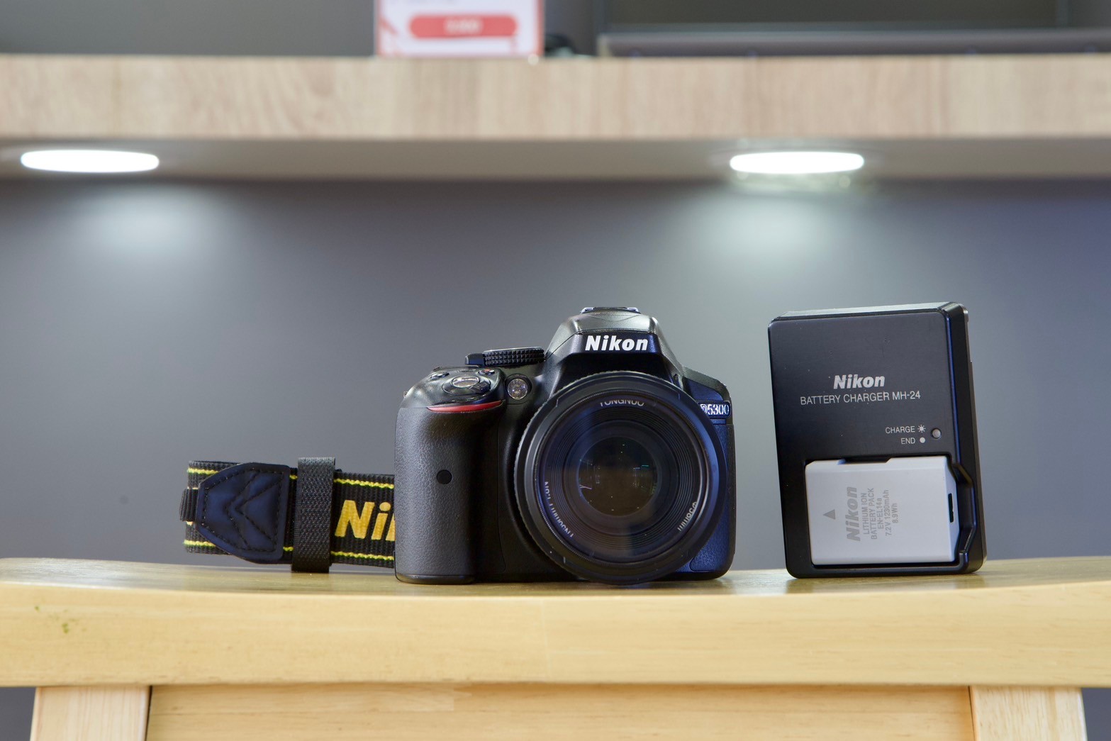 Nikon D5300 Lens YONGNUO YN50mm F1.8N