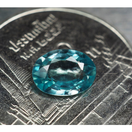 พลอยเพทายกัมพูชา (Zircon) 0.90 กะรัต