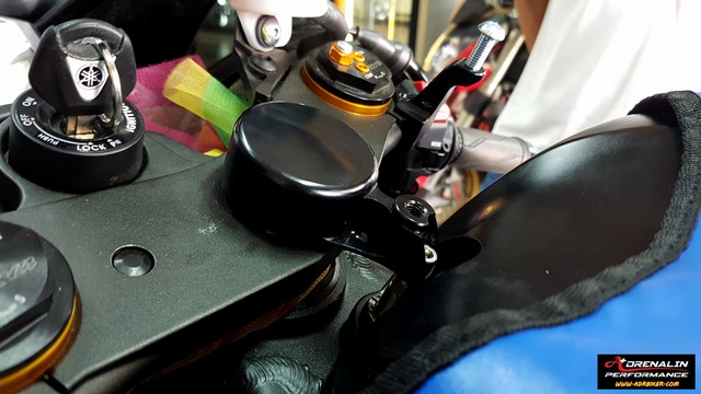 กันสะบัด Ohlins + ขาจับ Andreani Italy สำหรับ R6 2017+