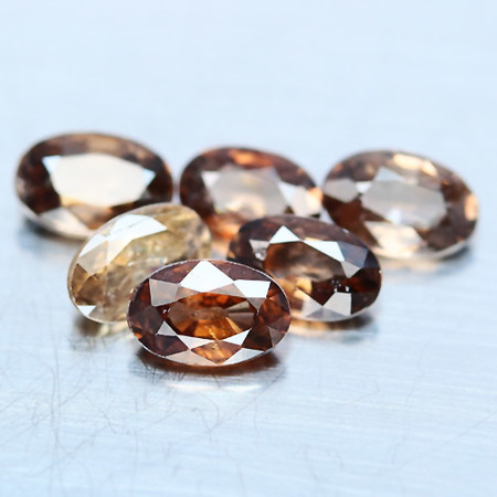 เพทายดิบสีน้ำตาล (Zircon) 5.40 กะรัต 6 ชิ้น