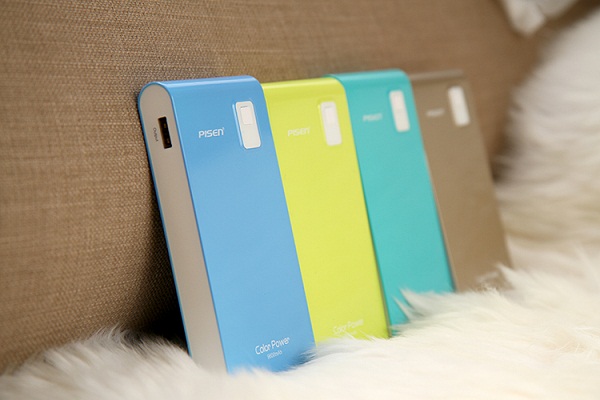 PISEN แบตสำรองแท้ 9,600 mAh พาวเวอร์แบงค์ Color Power รุ่น TS-D158 สวิตซ์ไฟ LED เก็บประจุเต็มที่ได้ยาวนาน USB 5V-2A ชาร์จแบตมือถือได้มากกว่า 10 ครั้ง พกพาสะดวก - สีเหลือง