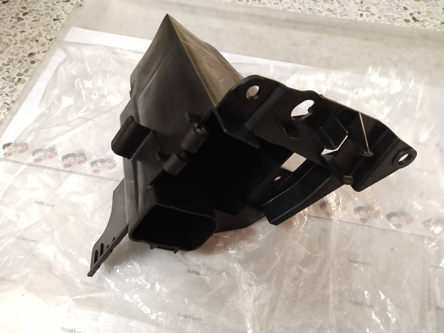 กล่องใส่แบตเตอร์รี่ สำหรับรุ่น DREAM125 อะไหล่แท้ HONDA 50380-KPW-900