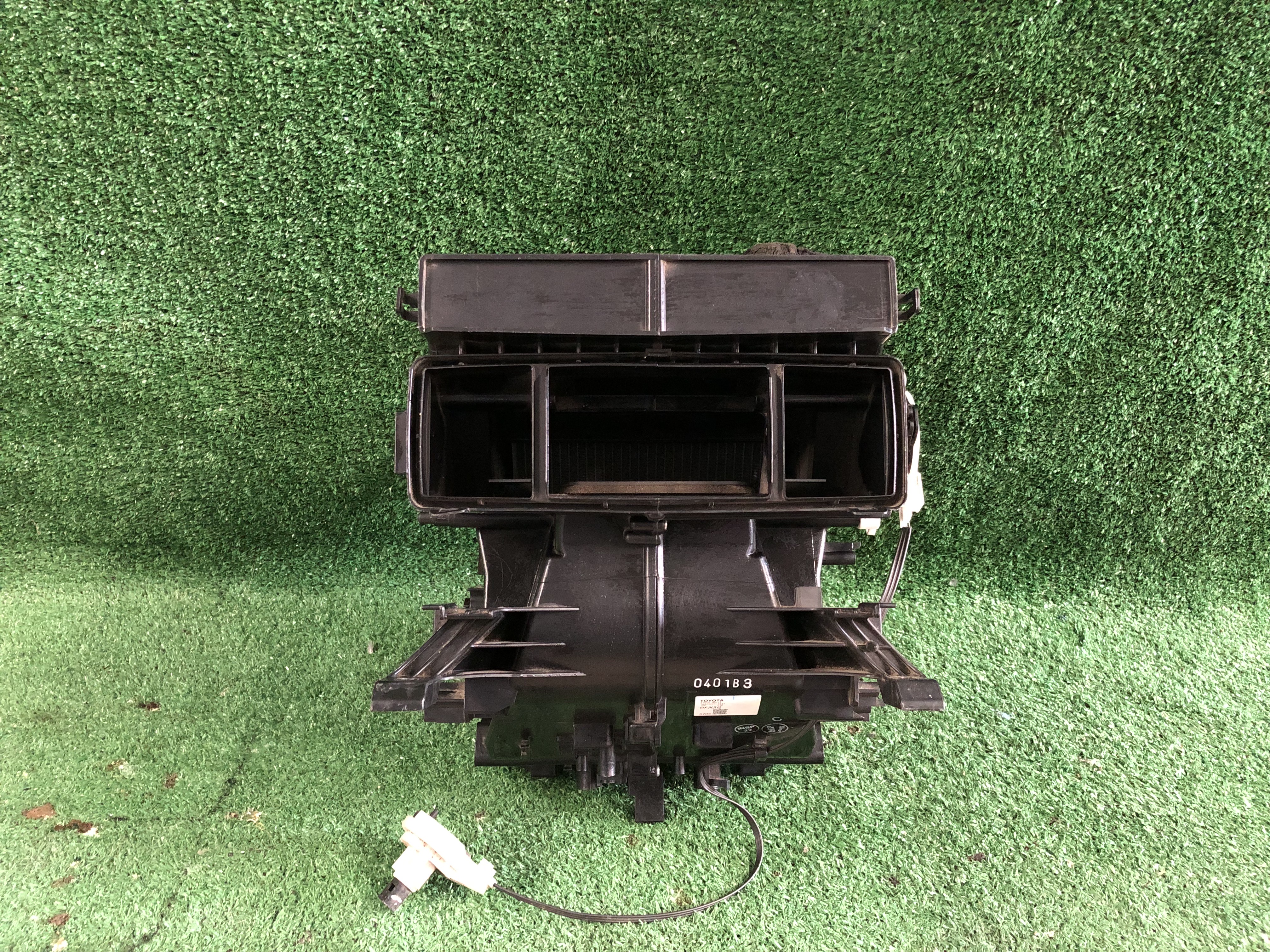 ตู้แอร์รถยนต์ Toyota Altis,Vios เทียม