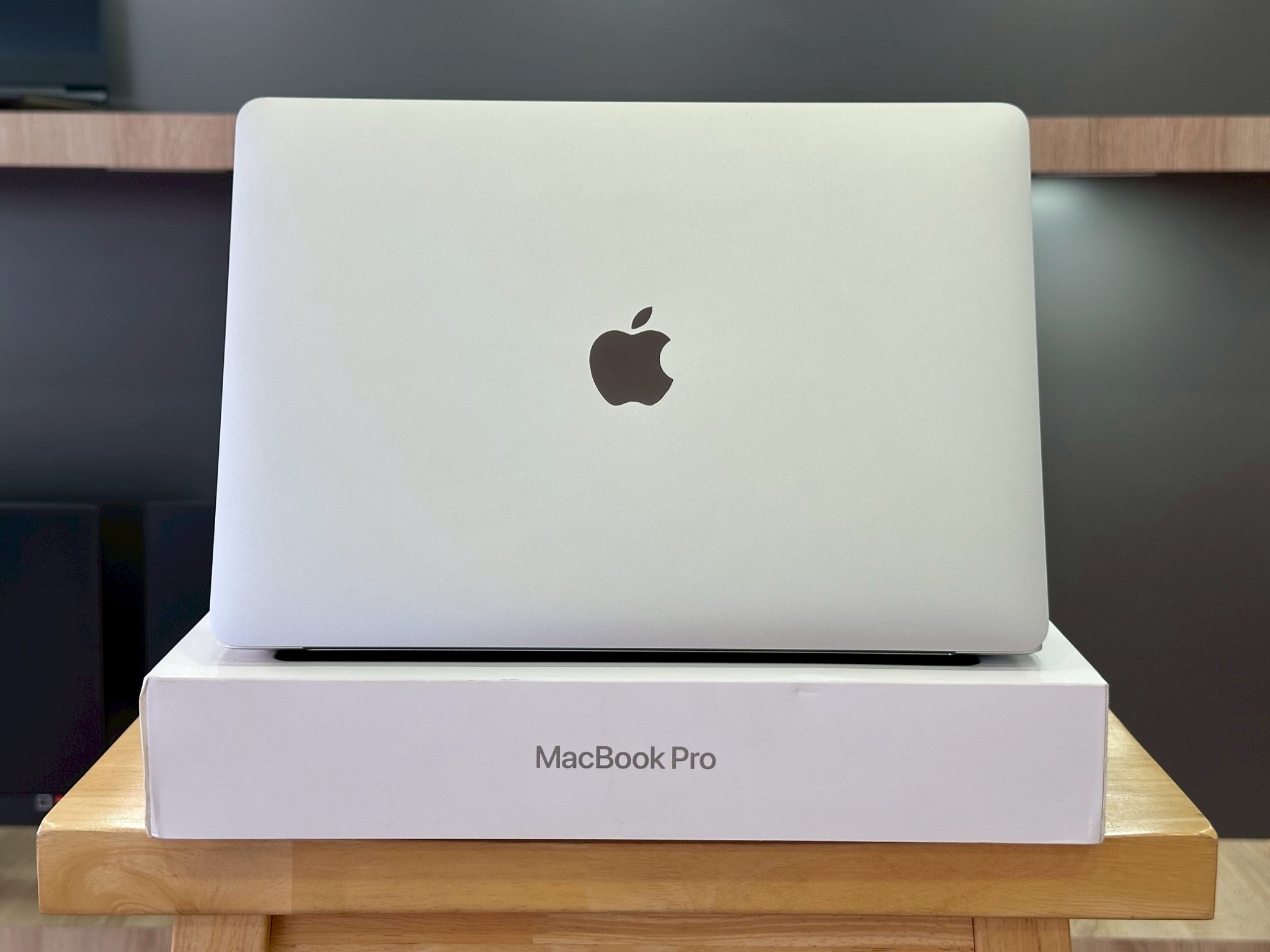 MacBook Pro 13" (M1, 2020) 8/256GB Silver