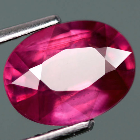 พลอยทับทิม (Ruby) 3.15 กะรัตสีแดงม่วง