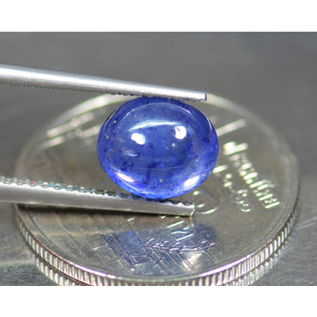 พลอยไพลินหลังเบี้ย (Sapphire) 2.85 กะรัต