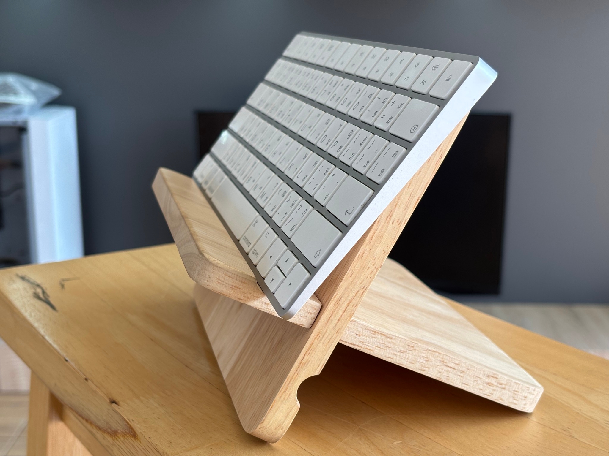 Apple Magic Keyboard TH/ENG (Lightning)