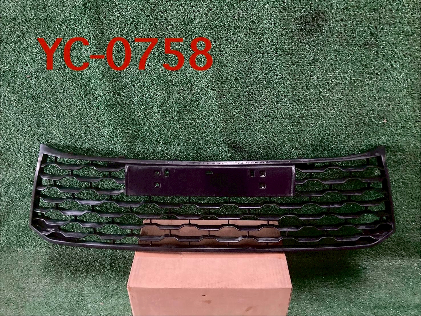 ช่องลมกันชนหน้า Mitsubishi Pajero 2016-2019 แท้มือสอง