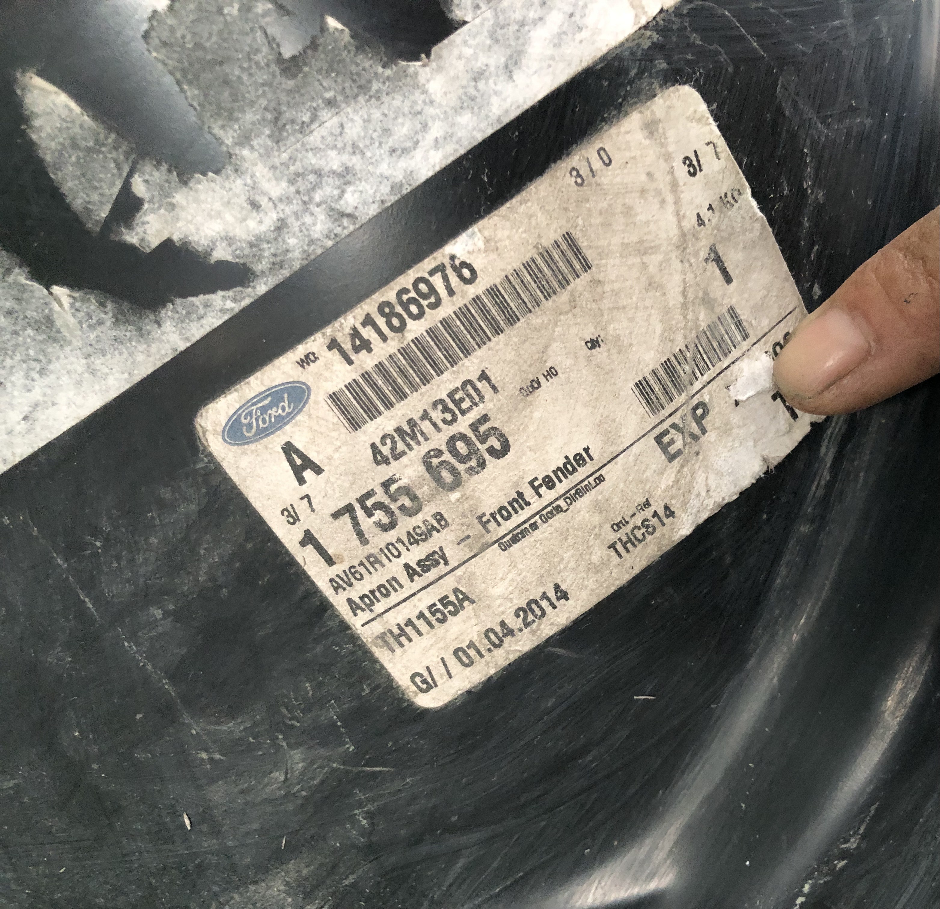 เหล็กกั้บบังโคลนหน้า Ford Focus 2012-18