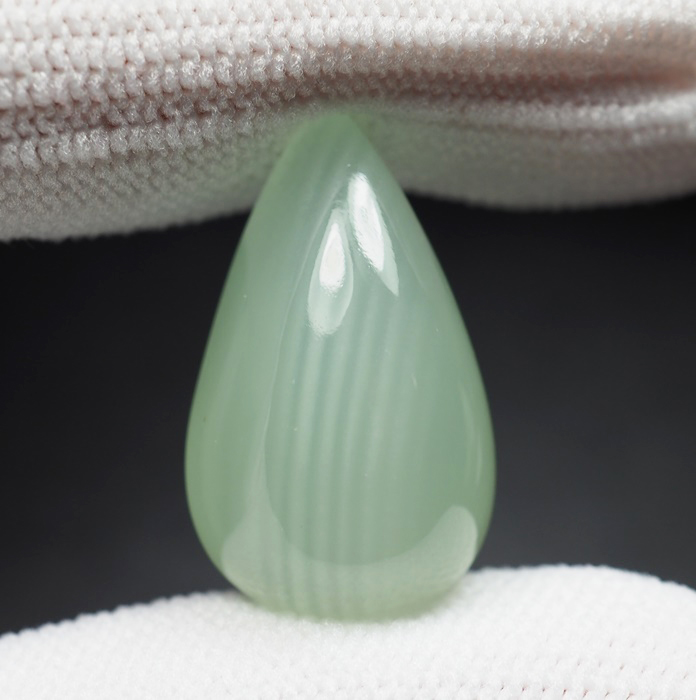 แคลไซต์สีเขียว (Calcite ) 21 กะรัต