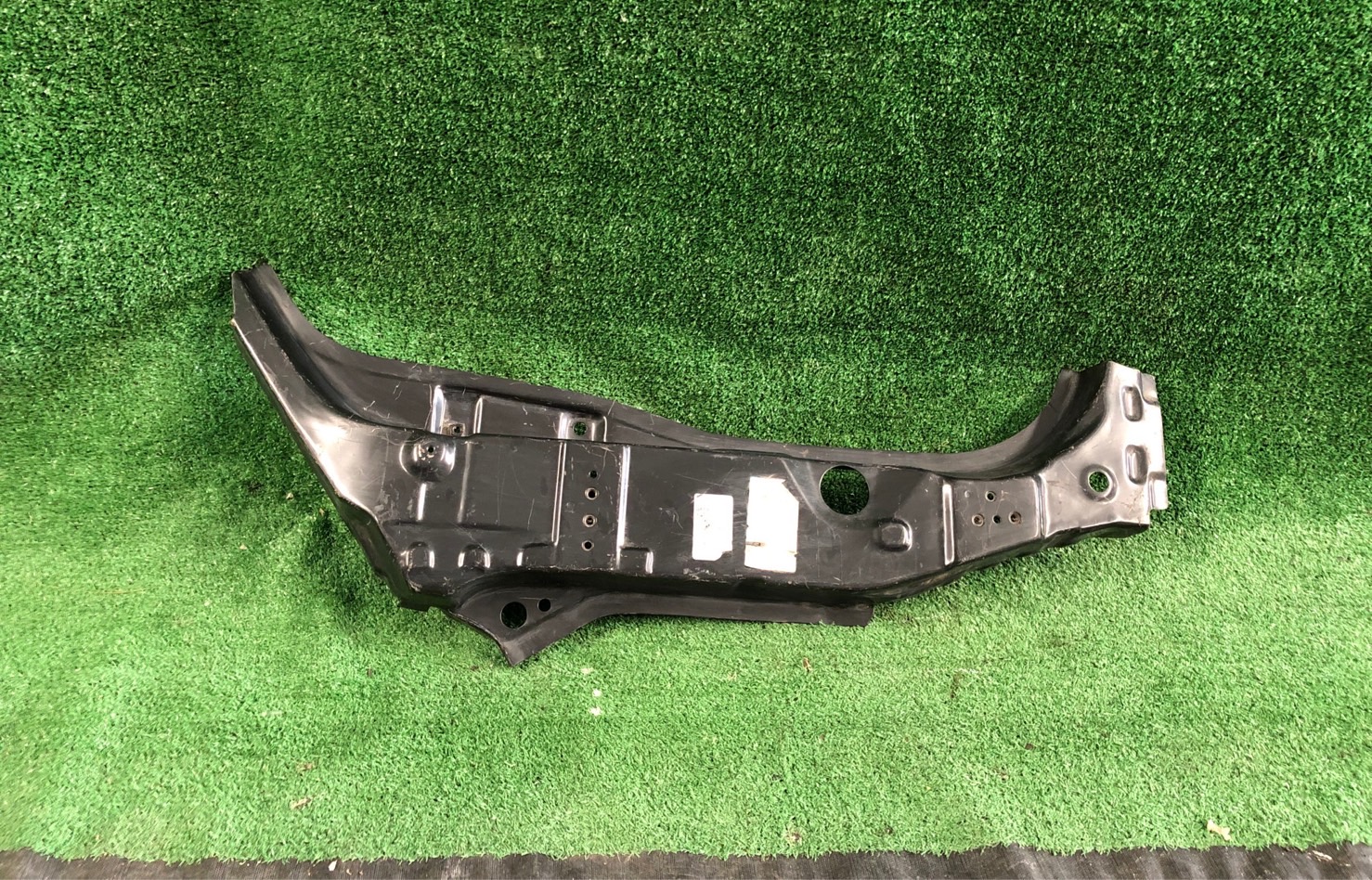 โครงเหล็กยึดหม้อน้ำ Toyota Fortuner