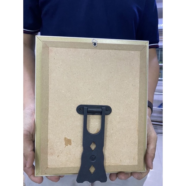 กรอบหลวงพ่อรวย กว้าง10นิ้ว สูง12นิ้ว