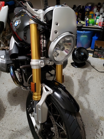 Rizoma - ชิวหน้า สำหรับ R9T scrambler / Pure 2016+ (Headlight Fairing)