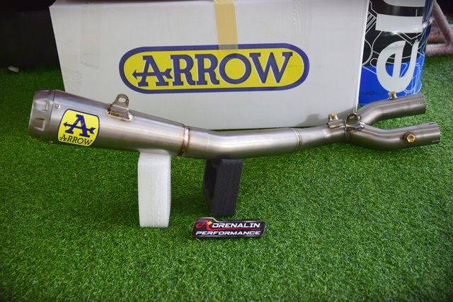 ท่อ Arrow Pro race + Y pipe สำหรับ R1 ปี 2015 ขึ้นไป (For Exhibition only)