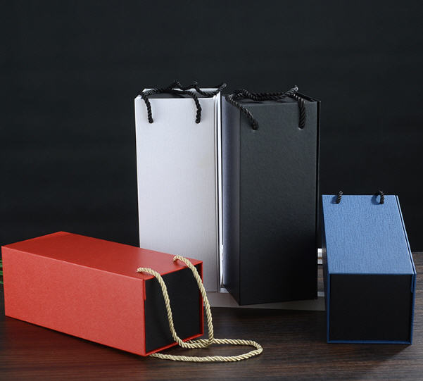 กล่องใส่กระบอกน้ำ,กล่องกระดาษใส่กระบอกน้ำ,ขนาด27.5*10.5*9.5CM