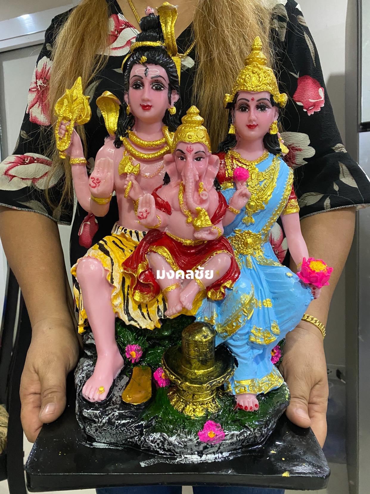 ครอบครัวพระศิวะ พระศิวะ พระเเม่อุมา พระพิฆเนศ