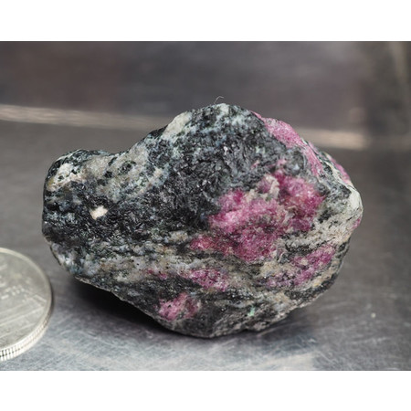 พลอยทับทิมซอยไซต์ (Ruby in Zoisite ) 233.20 กะรัต
