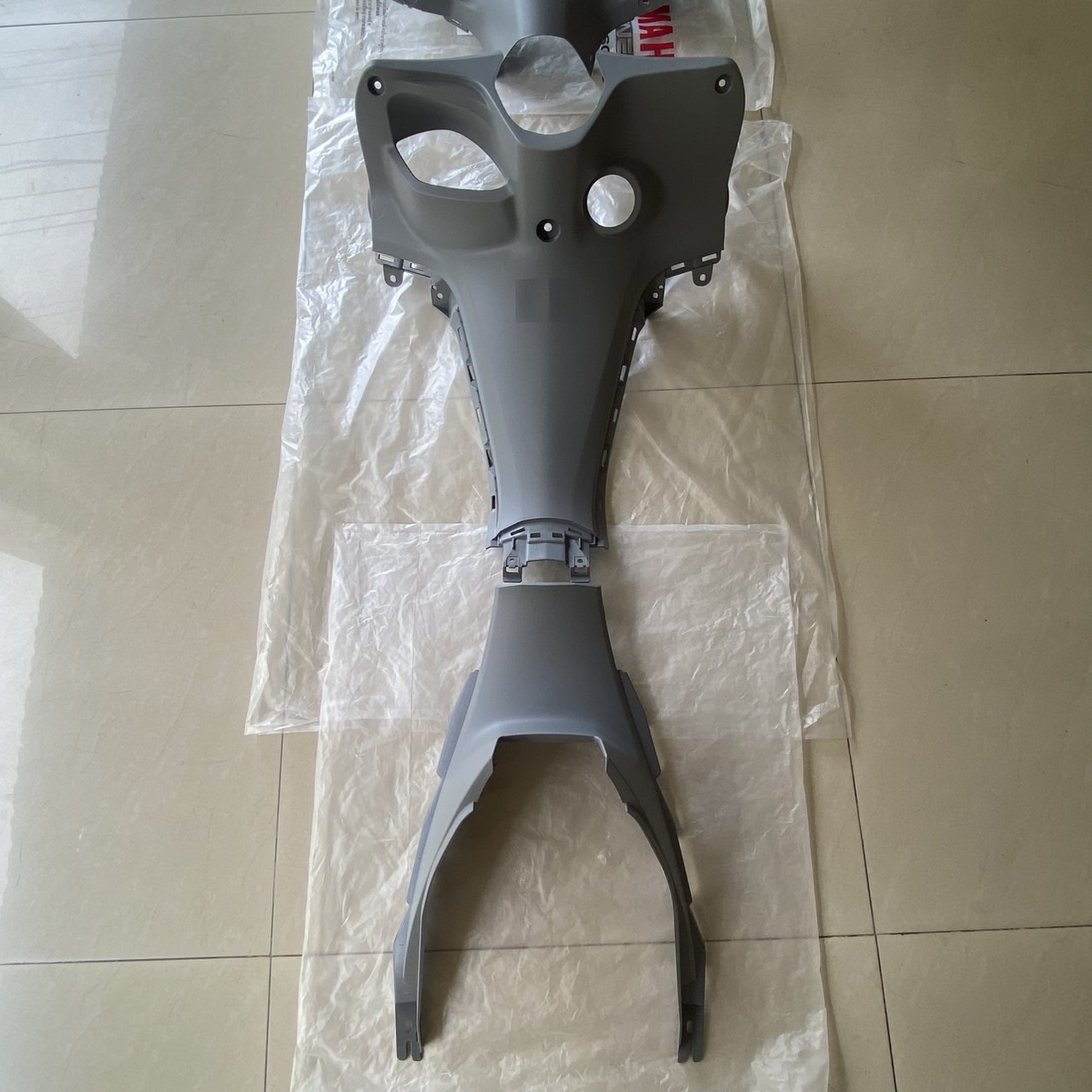 ชุดพลาสติกสีเทา FINN B6F อะไหล่แท้ YAMAHA (สีเทา-GRAY)