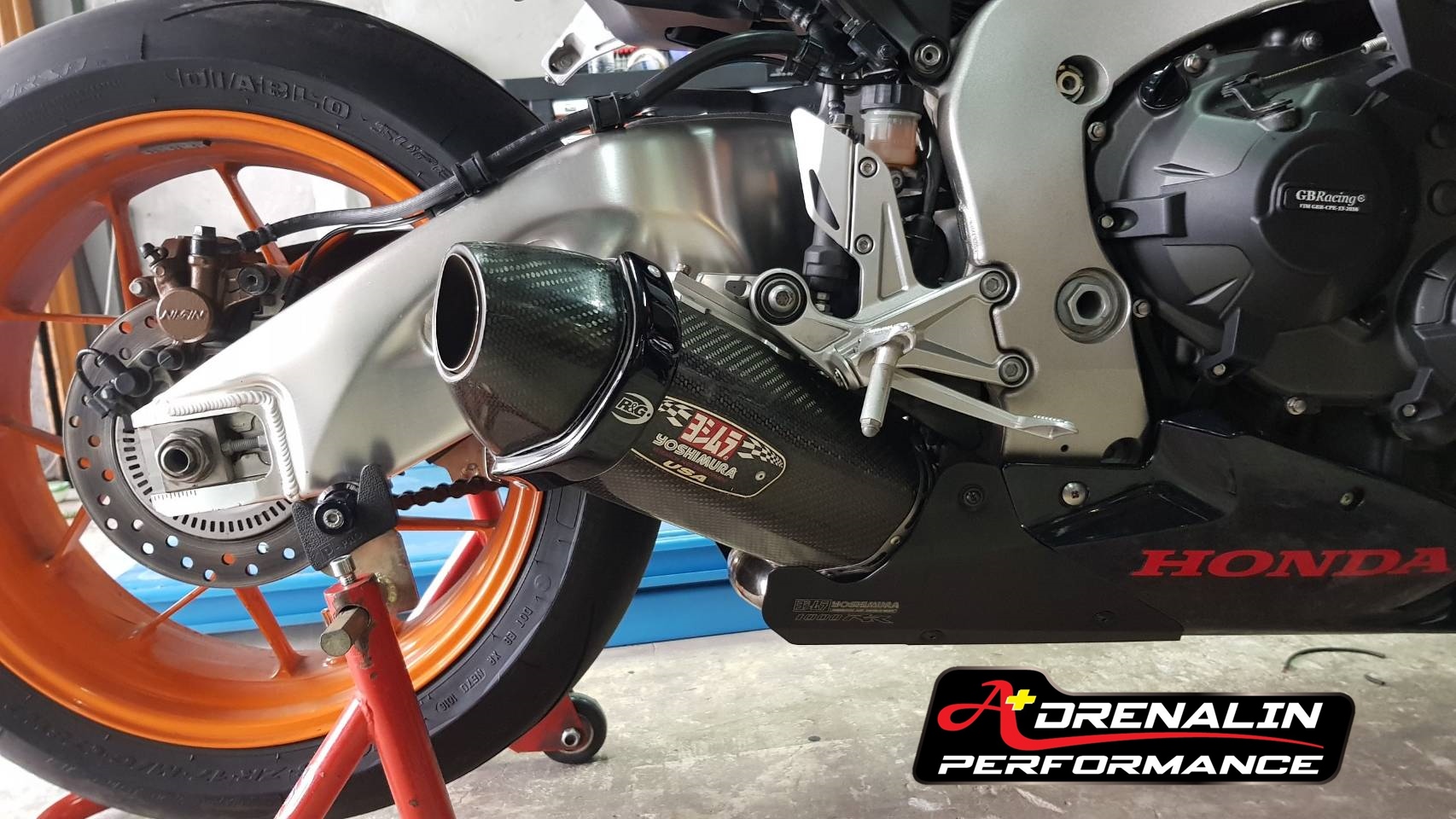 ท่อ Yoshimura R77 สำหรับ CBR1000RR ปี 2008-2016 (For Exhibition only)