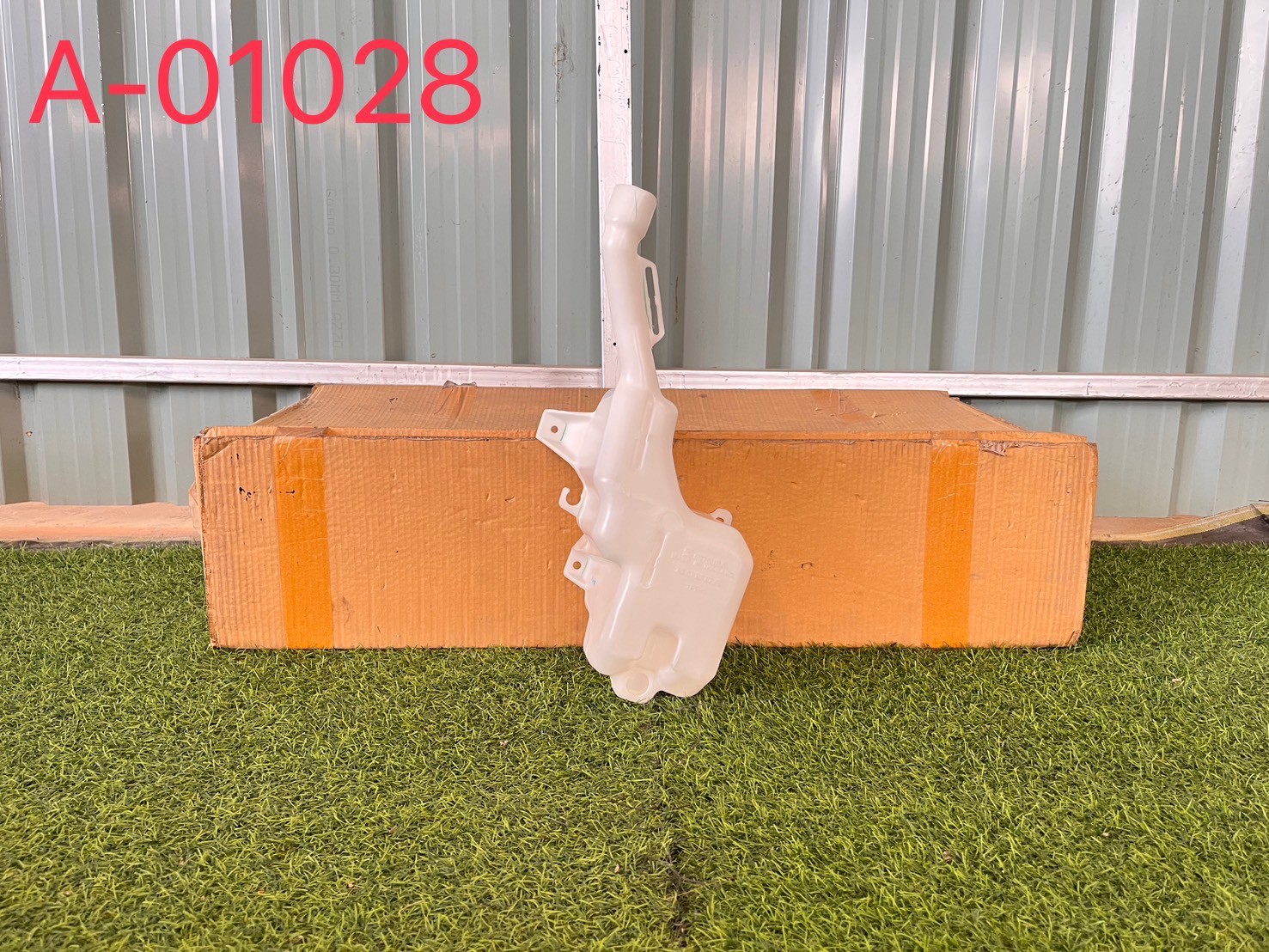 กระป๋องฉีดน้ำฝน Honda Civic 2006-11 ใหม่แท้