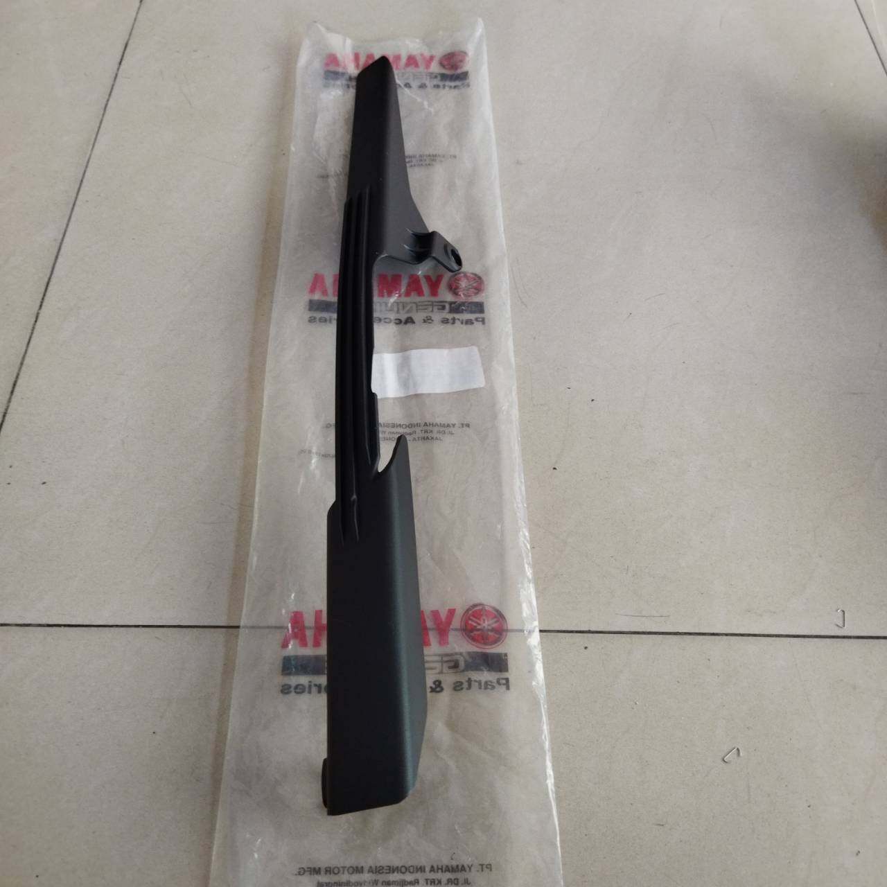BK6-F2311-00 บังโซ่ YZF155 R15 ALL NEW 2017-2020 อะไหล่แท้ YAMAHA รหัสทดแทน BK6-F2311-01