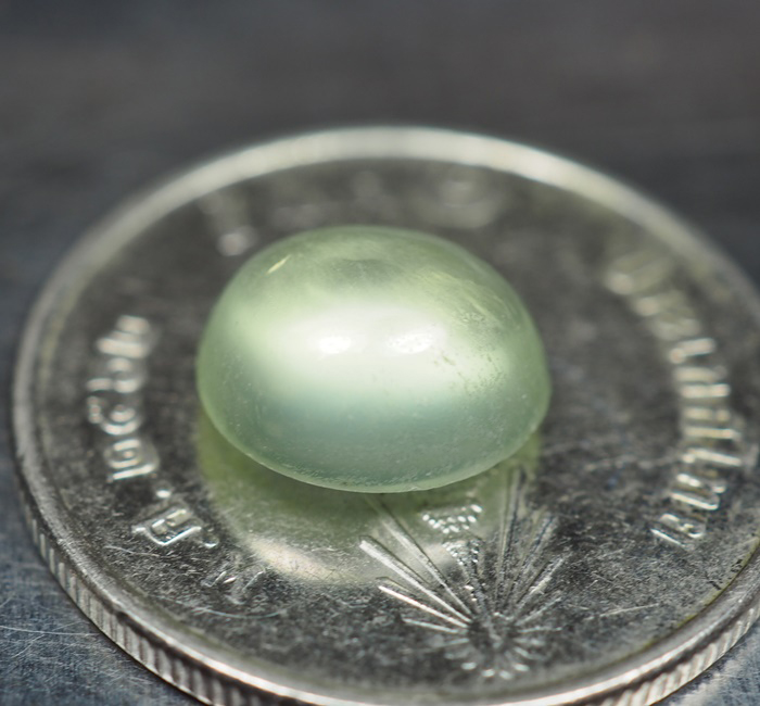 พรีไนท์สีเขียวสวย (Prehnite) 2.25 กะรัต