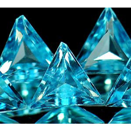 โทแพซพลอยสีฟ้า (Swiss BlueTopaz) 2.55 กะรัต 5 ชิ้น