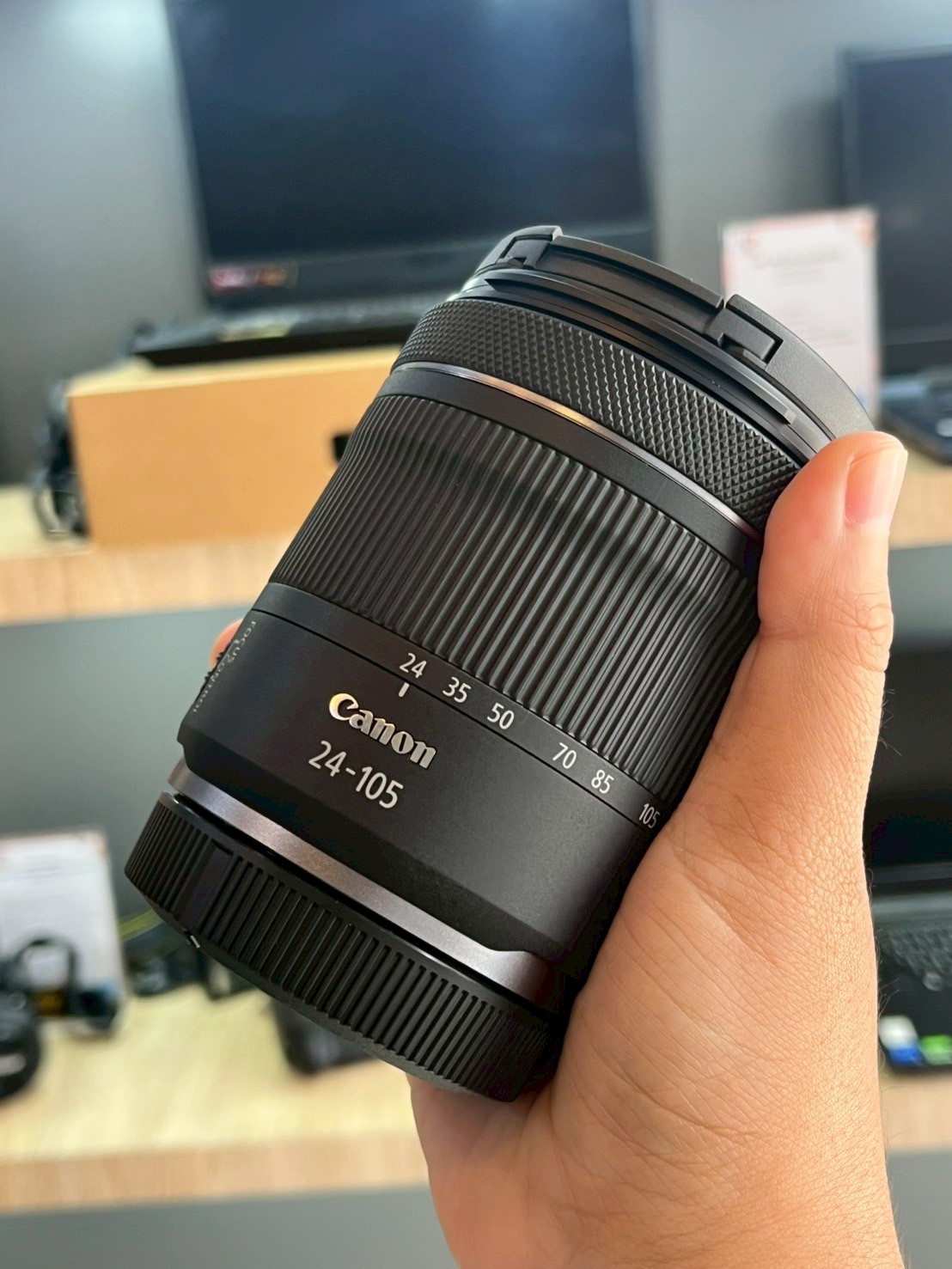 CANON LENS RF24-105MM F4-7.1 IS STM