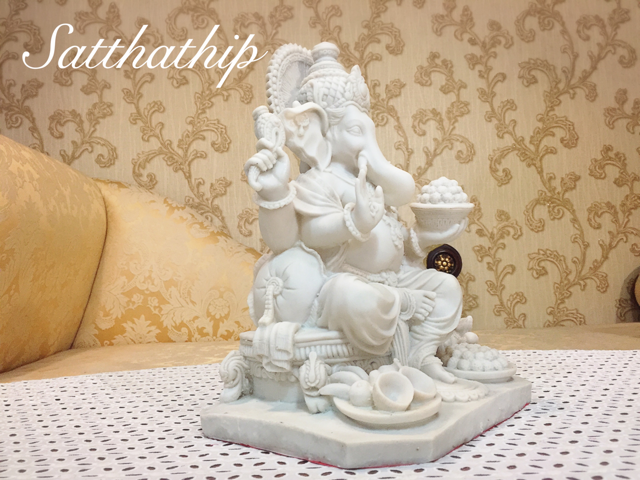 พระพิฆเนศ ปางประทานพร (เรซิ่น) - Ganesha: Lord of Success
