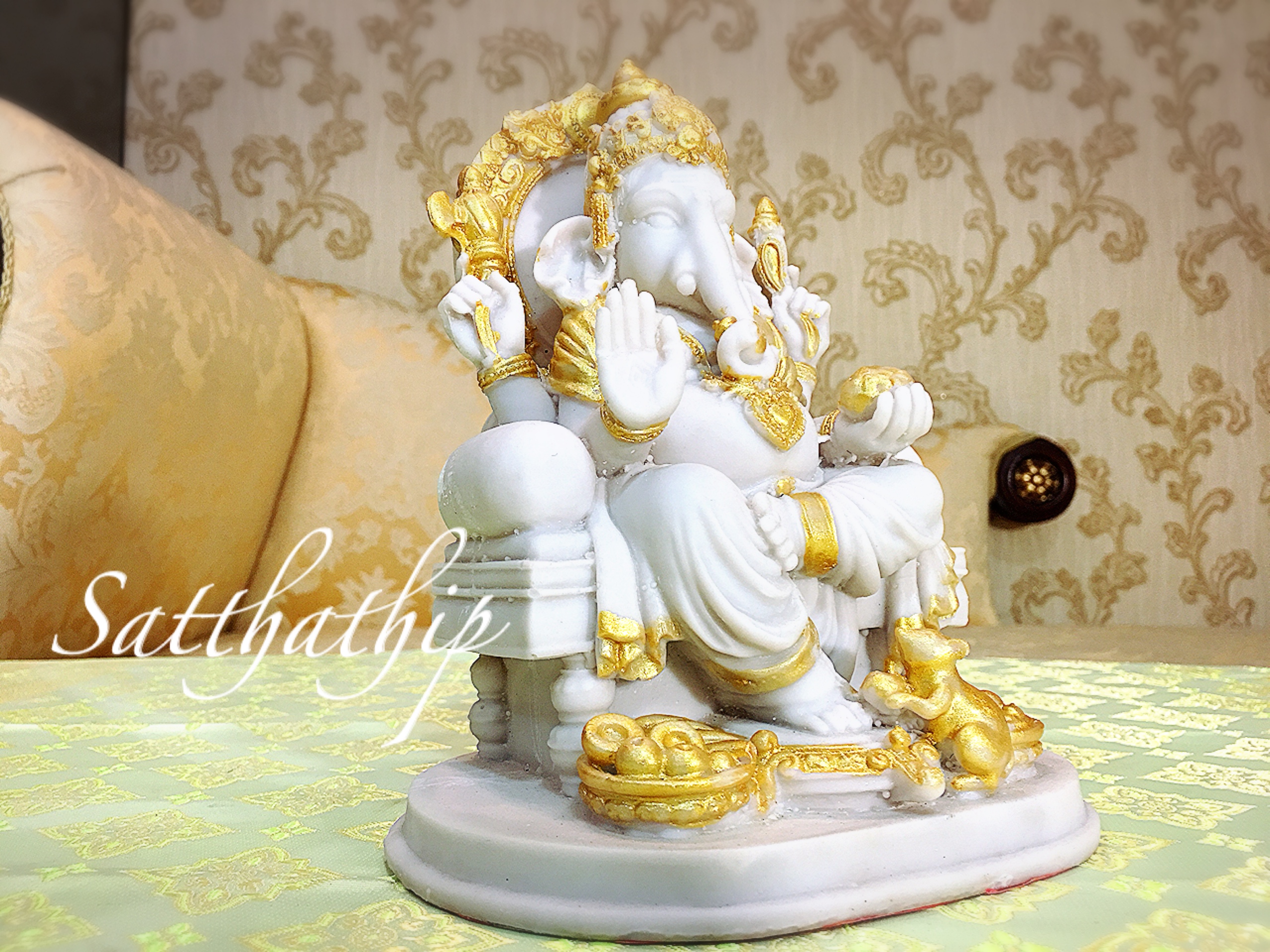 พระพิฆเนศ ปางประทานพร (เรซิ่น) - Ganesha: Lord of Success